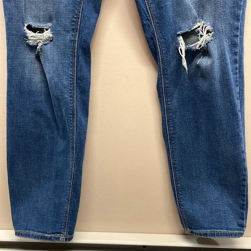 Old Navy Rockstar Super Skinny High Rise Secret Slim Pocket Distressed Denim 18L